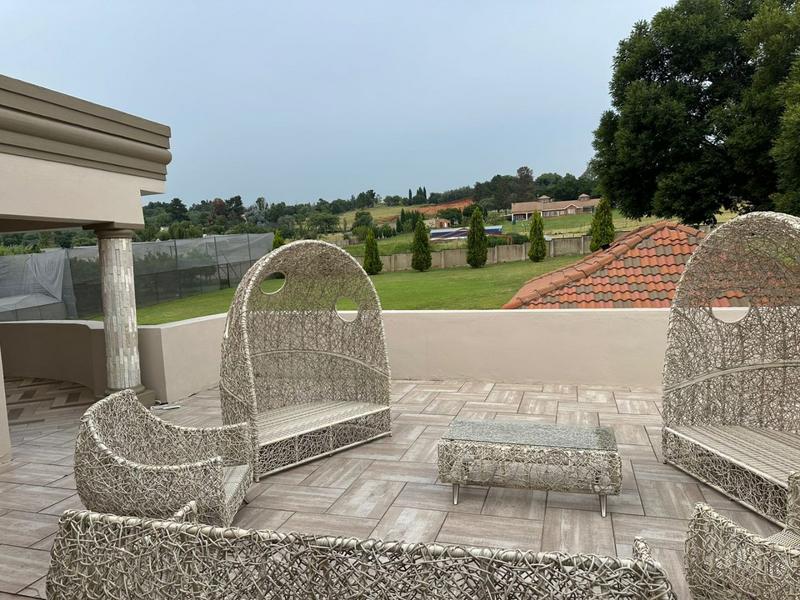 5 Bedroom Property for Sale in Golf View North West